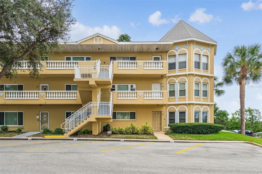 2221 NORWEGIAN DRIVE UNIT 41 CLEARWATER, FL 33763