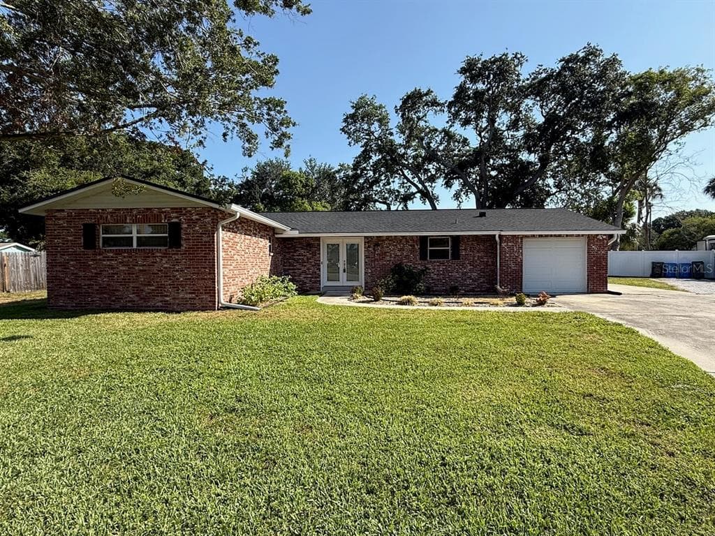 8401 BLACKSTONE COURT TAMPA, FL 33615