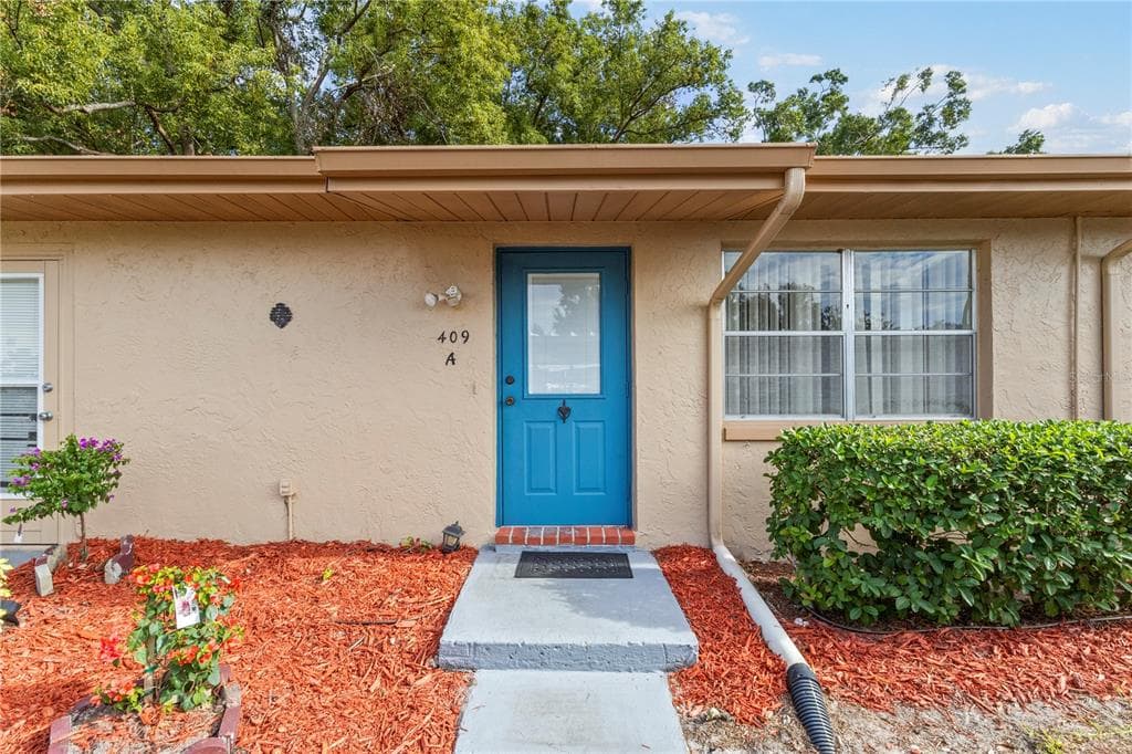 409 FELTHAM TRAIL UNIT A SUN CITY CENTER, FL 33573