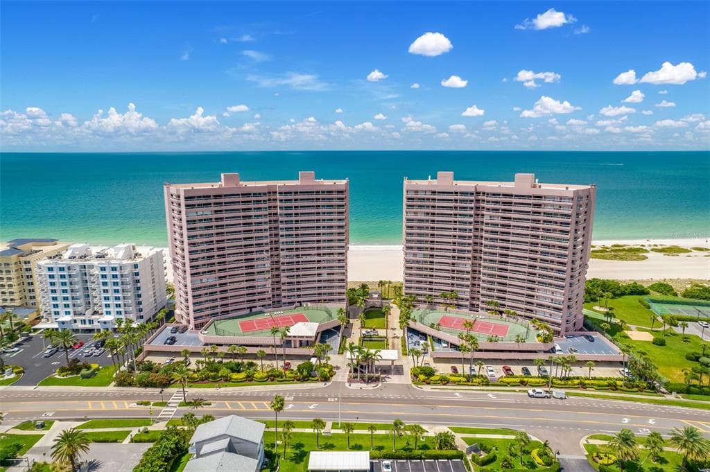 1340 GULF BOULEVARD UNIT 15E CLEARWATER BEACH, FL 33767