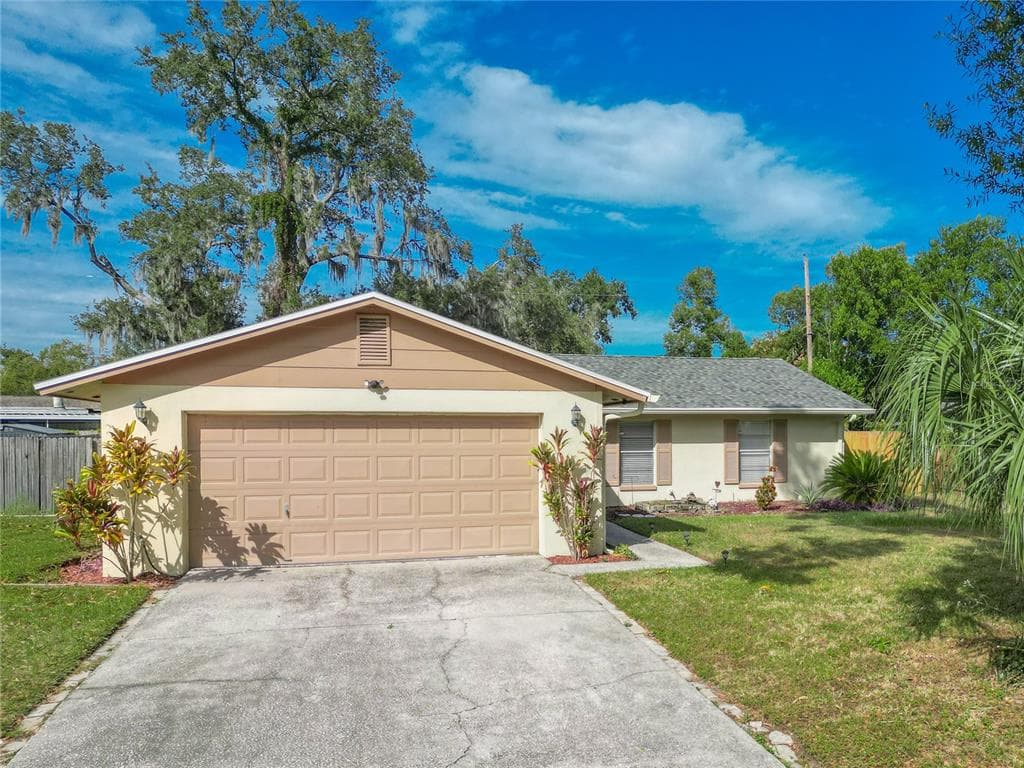 925 MCINTOSH CIRCLE BRANDON, FL 33510