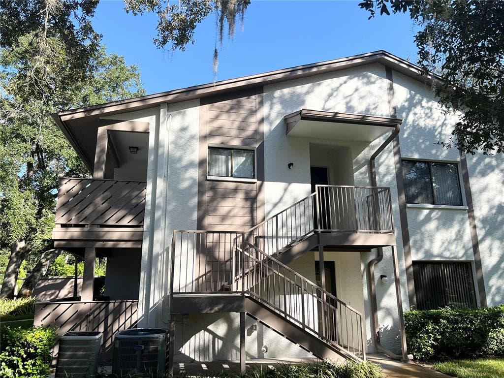 510 MISTLETOE COURT UNIT D SAFETY HARBOR, FL 34695