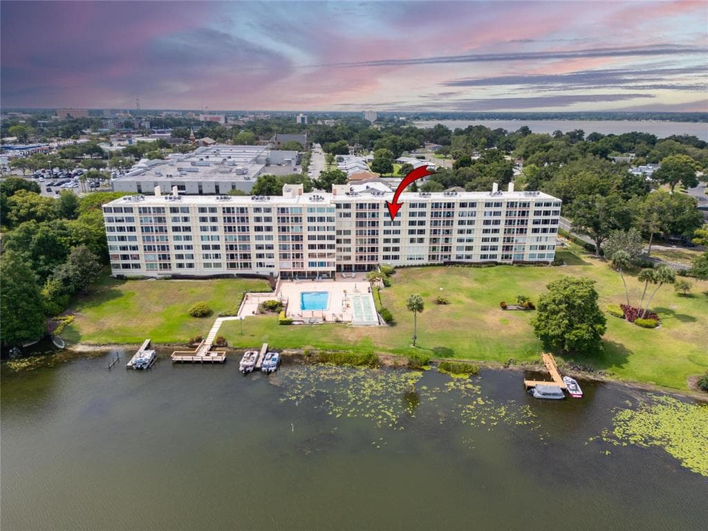 700 MIRROR TERRACE NW UNIT 505 WINTER HAVEN, FL 33881