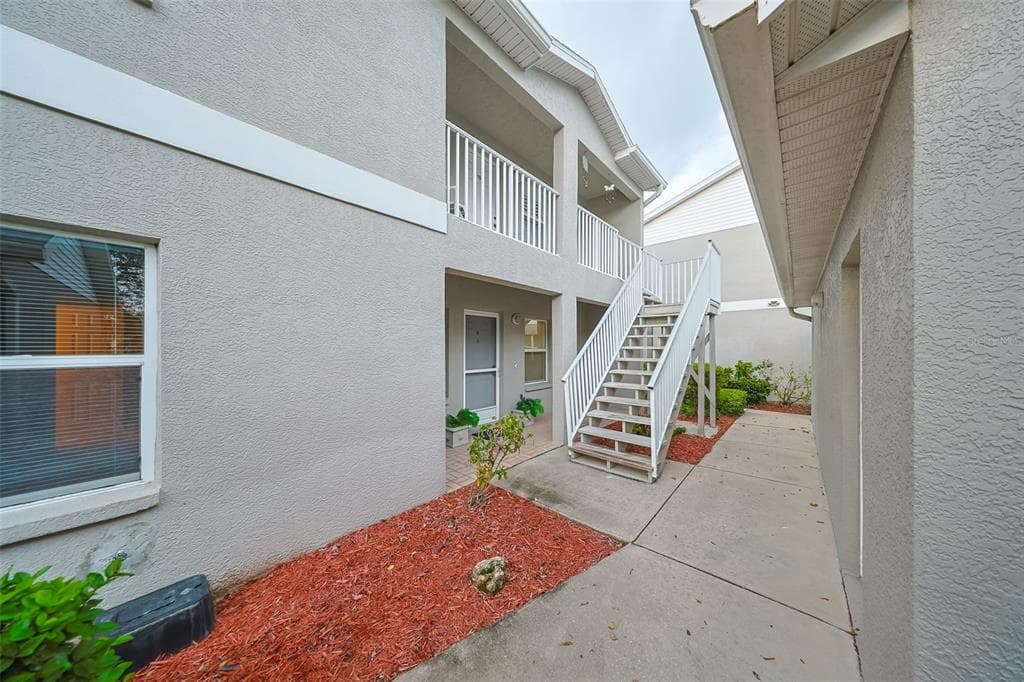 14460 MARINA WAY UNIT 9 SEMINOLE, FL 33776