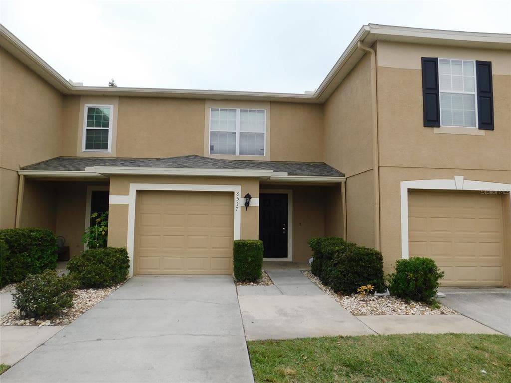 8517 EDGEWATER PLACE BOULEVARD TAMPA, FL 33615