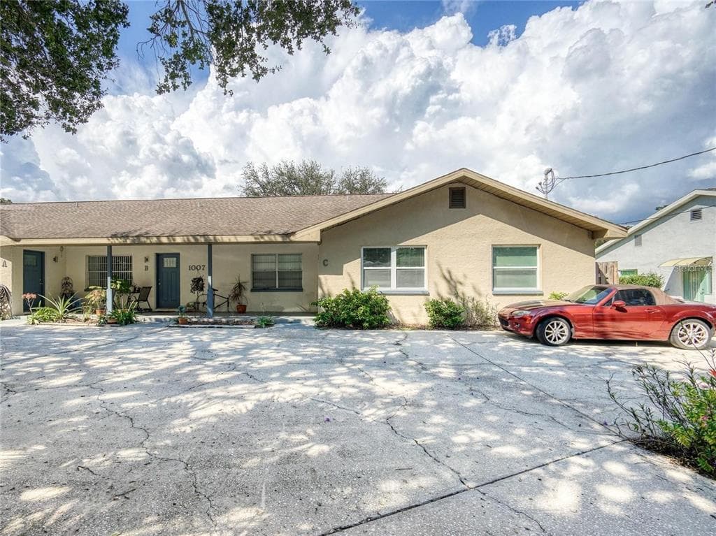1007 SUMNER BOULEVARD UNIT C SAFETY HARBOR, FL 34695