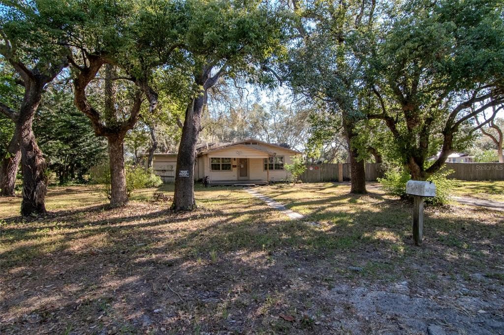 10909 MARJORY AVENUE TAMPA, FL 33612