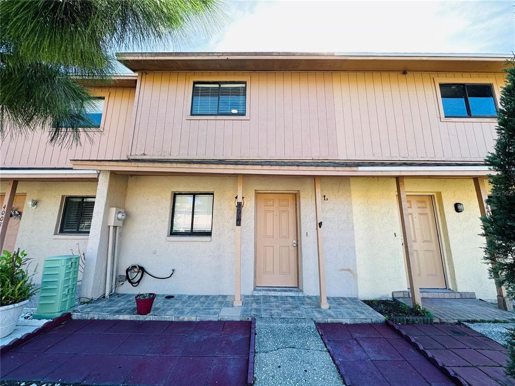 4010 PINE LIMB COURT TAMPA, FL 33614