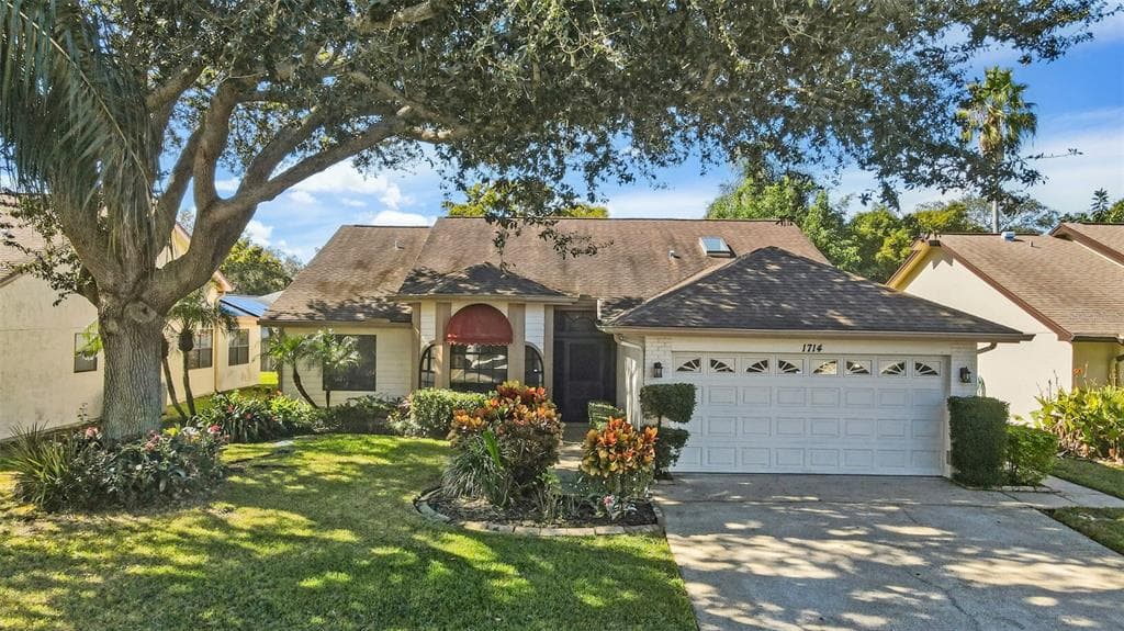 1714 PALOMINO DRIVE TARPON SPRINGS, FL 34689