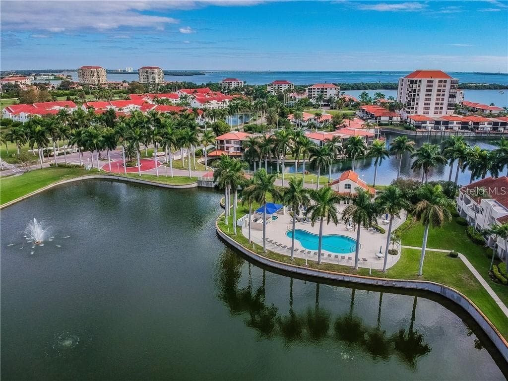 6100 BAHIA DEL MAR CIRCLE UNIT 108 ST PETERSBURG, FL 33715
