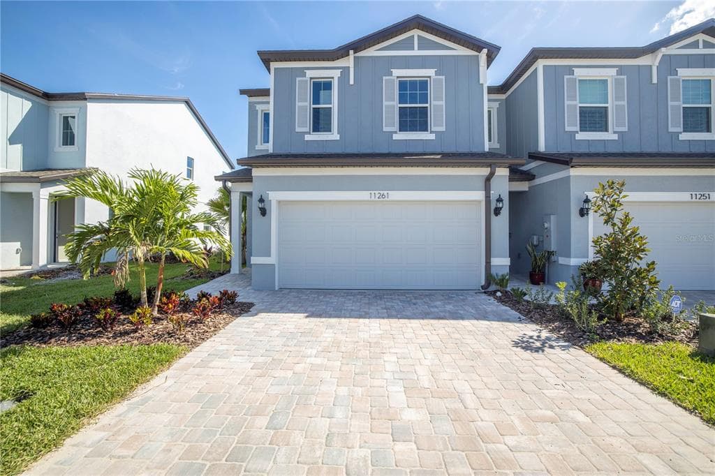11261 BEACH WALK WAY NE ST PETERSBURG, FL 33716