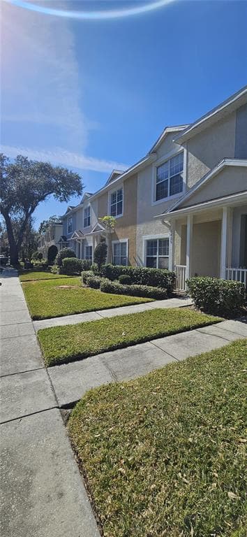 3426 HIGH HAMPTON CIRCLE TAMPA, FL 33610