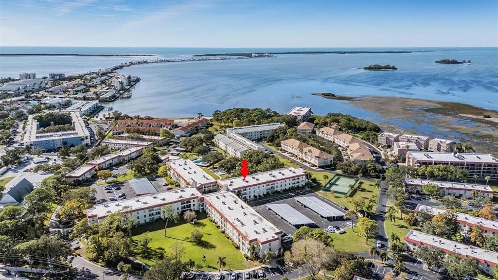 2700 BAYSHORE BOULEVARD UNIT 4104 DUNEDIN, FL 34698