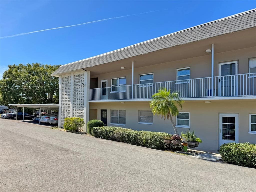 1220 57TH STREET N UNIT 101C ST PETERSBURG, FL 33710