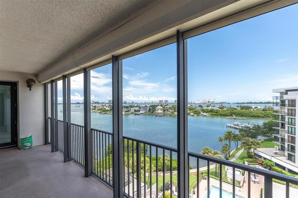 6 BELLEVIEW BOULEVARD UNIT 706 BELLEAIR, FL 33756
