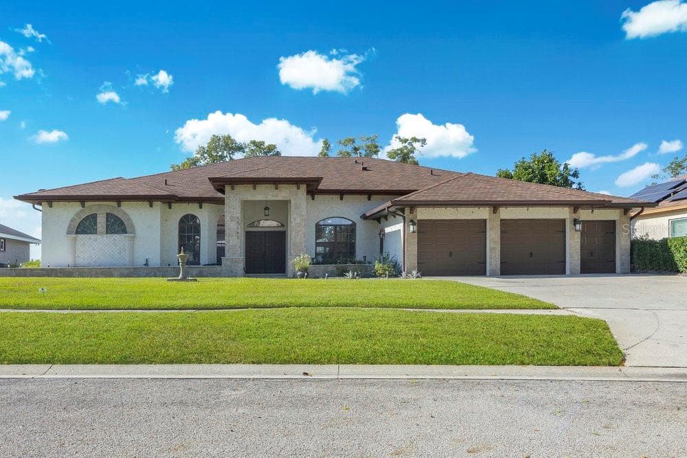 16545 MAJESTIC COURT CLERMONT, FL 34711