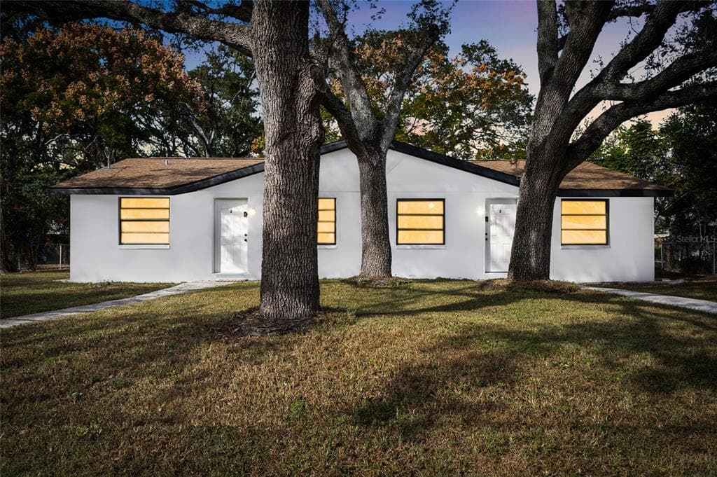 1220 E 142ND AVENUE TAMPA, FL 33613