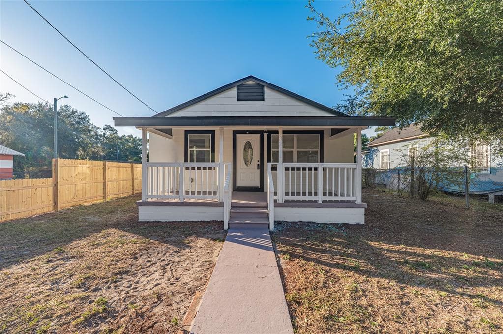 3211 E CHELSEA STREET TAMPA, FL 33610