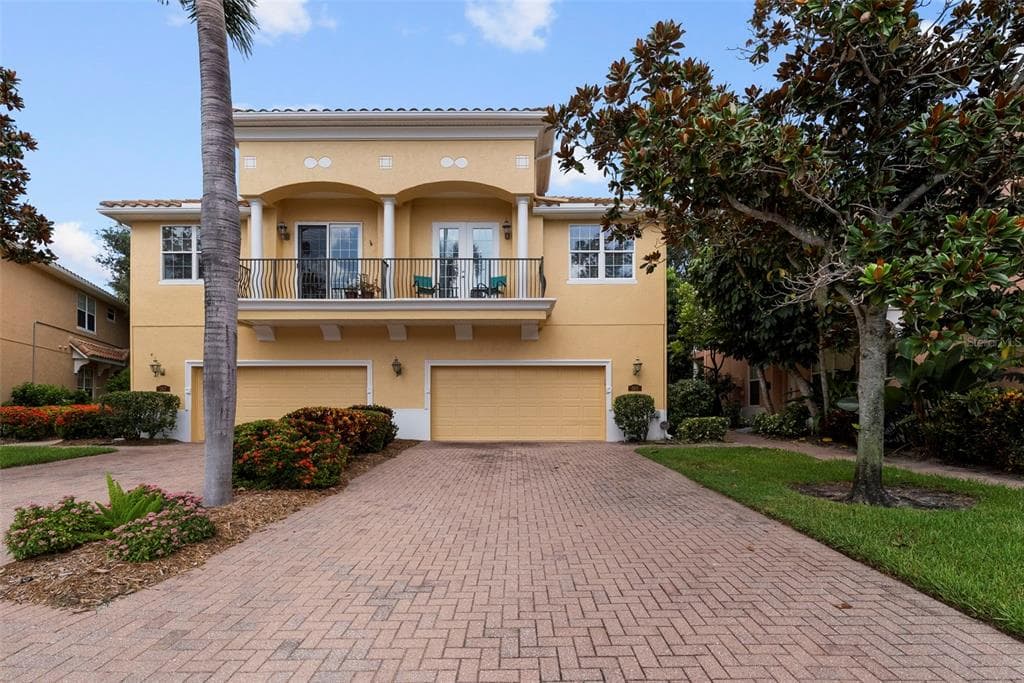 185 BANYAN BAY DRIVE ST PETERSBURG, FL 33705