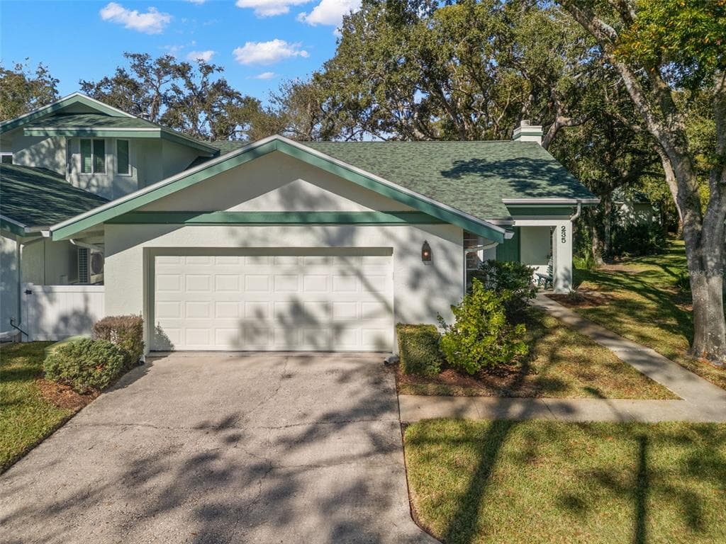 235 WOODRIDGE CIRCLE OLDSMAR, FL 34677