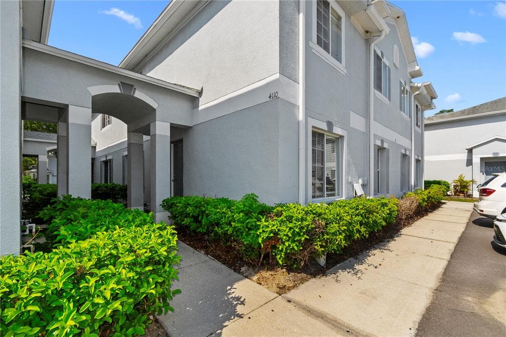 4110 WATERSIDE ISLAND COURT TAMPA, FL 33617