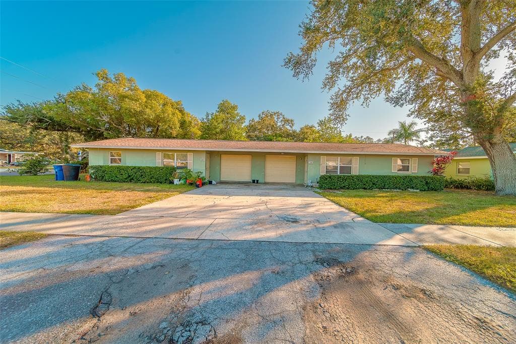 1185 GRANADA STREET CLEARWATER, FL 33755