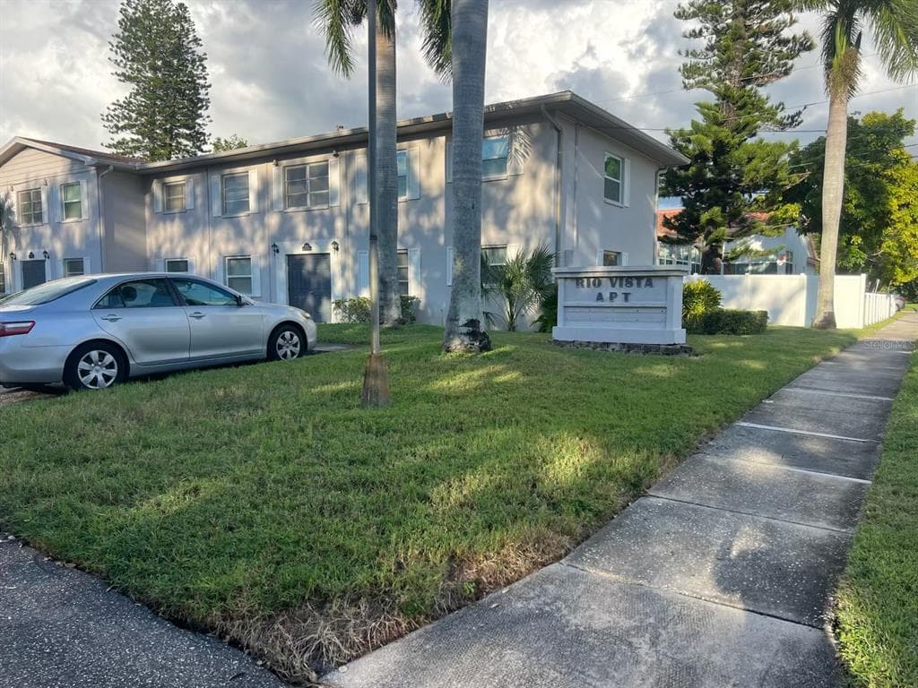 8325 7TH WAY N UNIT 10
