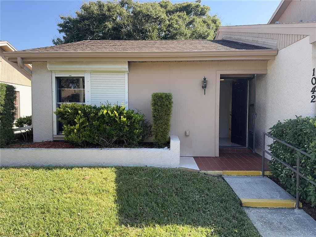 1042 BOWSPRIT LANE HOLIDAY, FL 34691