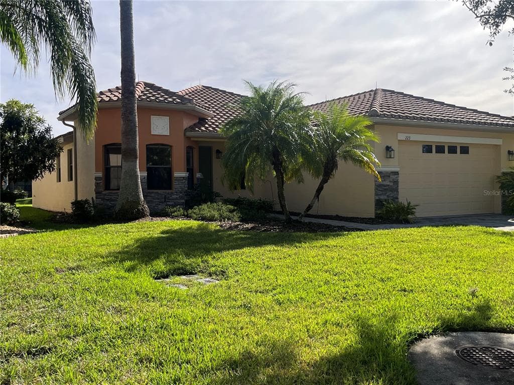 223 MONTEREY STREET KISSIMMEE, FL 34759