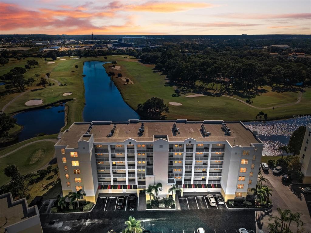 1200 COUNTRY CLUB DRIVE UNIT 2205 LARGO, FL 33771
