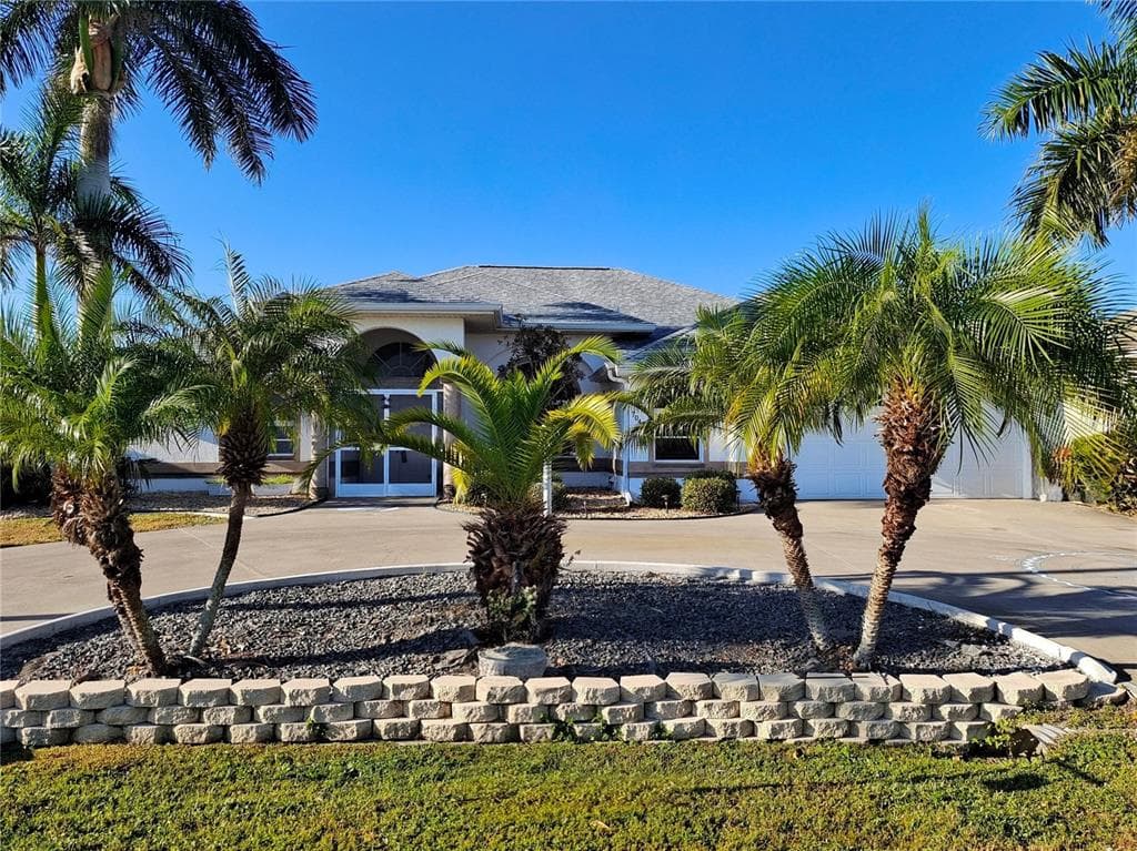 7047 N PLUM TREE PUNTA GORDA, FL 33955