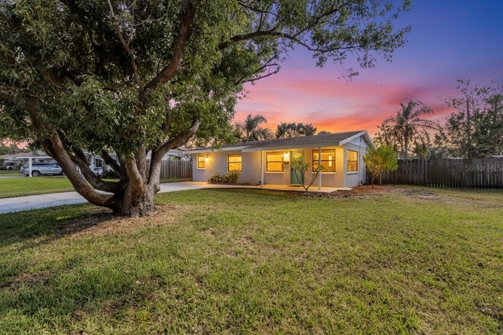 5280 16TH AVENUE N ST PETERSBURG, FL 33710