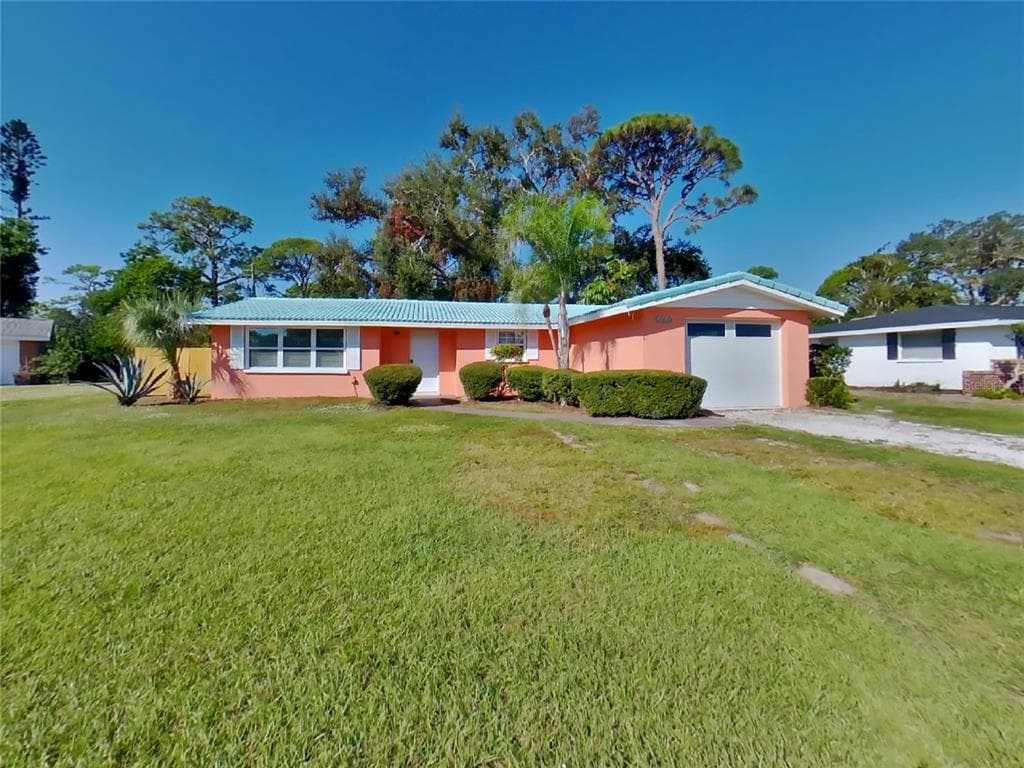 2432 BREAKWATER CIRCLE SARASOTA, FL 34231