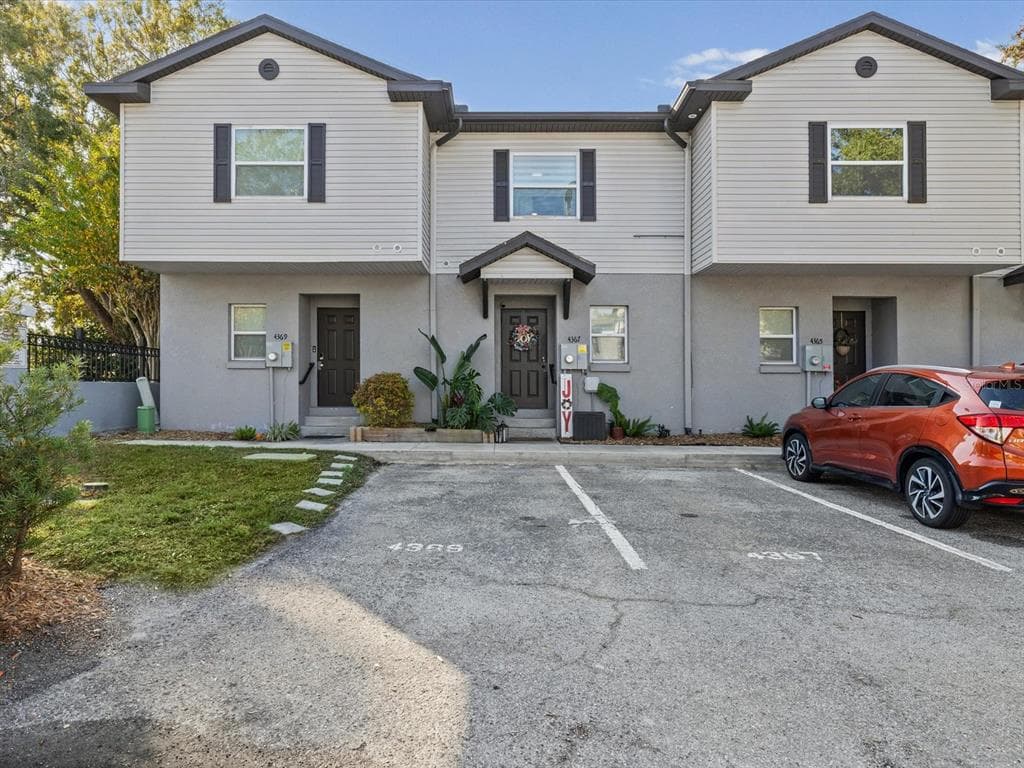 4367 HAR PAUL CIRCLE TAMPA, FL 33614