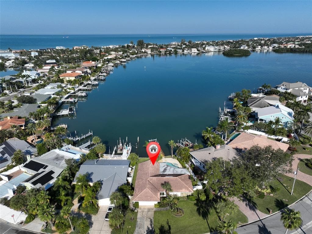 410 HARBOR DRIVE N