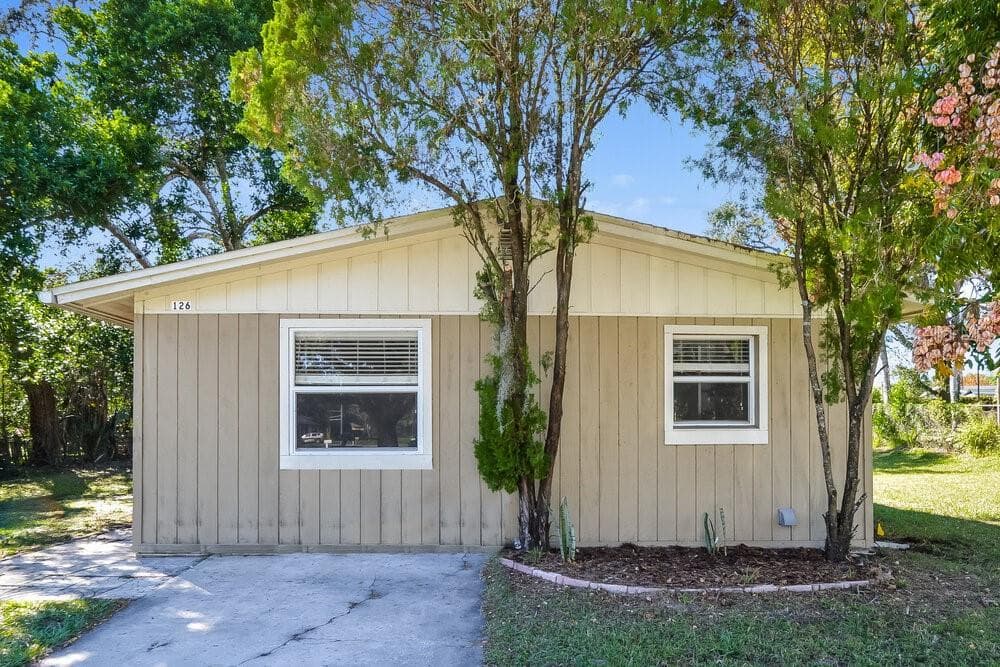 126 ALDER AVENUE ALTAMONTE SPRINGS, FL 32714
