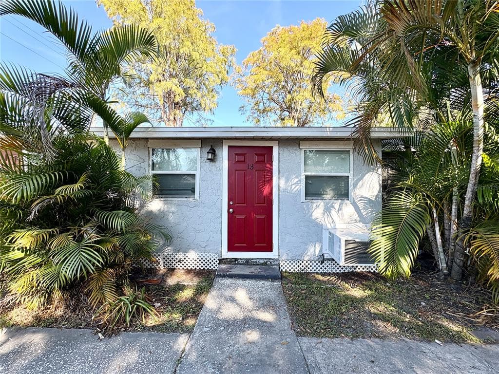 4611 N HUBERT AVENUE UNIT 13 TAMPA, FL 33614