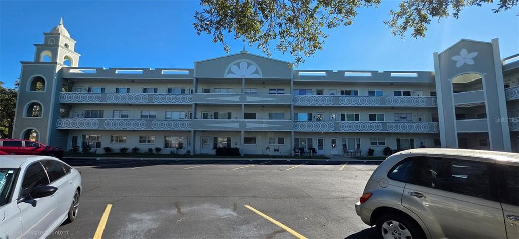 2257 WORLD PARKWAY BOULEVARD W UNIT 27 CLEARWATER, FL 33763