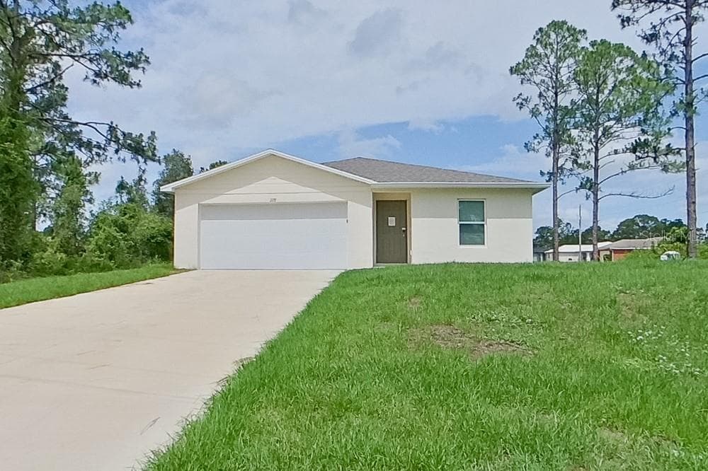 1128 HAYES AVENUE S LEHIGH ACRES, FL 33974