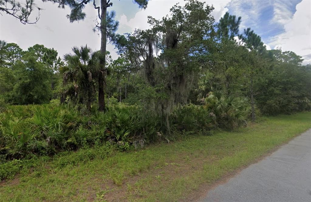 377 MUNOZ STREET PORT CHARLOTTE, FL 33953