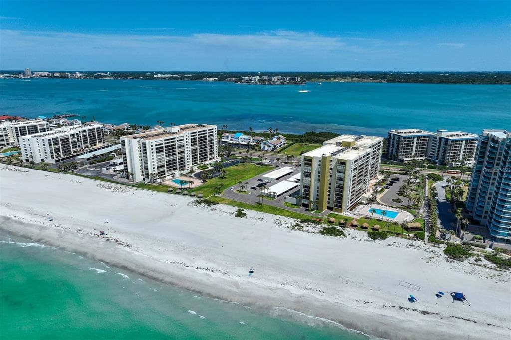 1480 GULF BOULEVARD UNIT 109 CLEARWATER BEACH, FL 33767