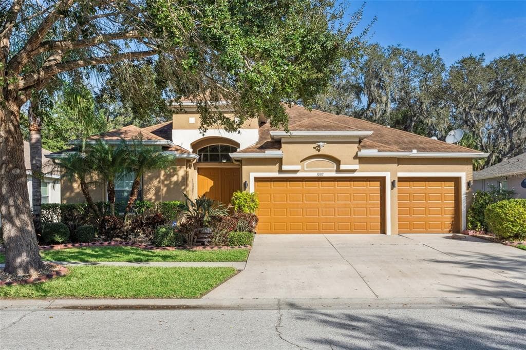 10112 CARAWAY SPICE AVENUE RIVERVIEW, FL 33578