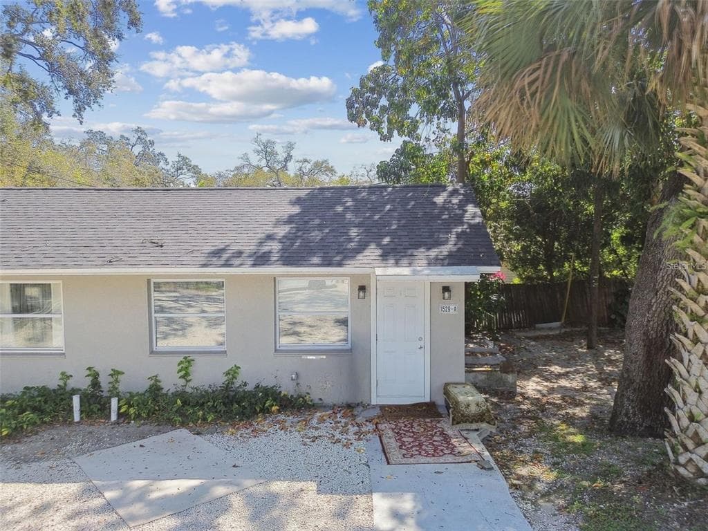 1529 SADLON AVENUE CLEARWATER, FL 33756