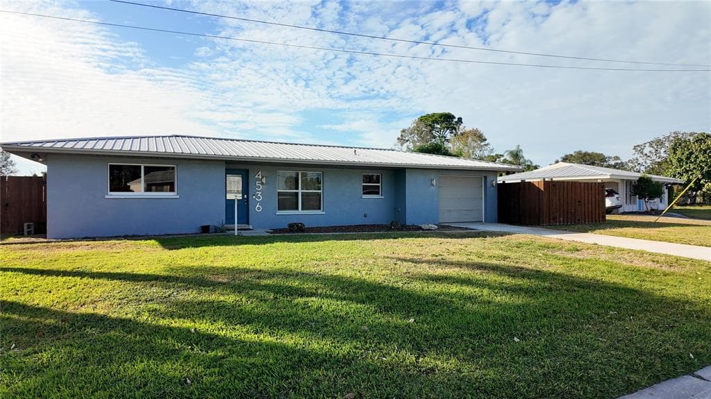 4536 MACEACHEN BOULEVARD SARASOTA, FL 34233