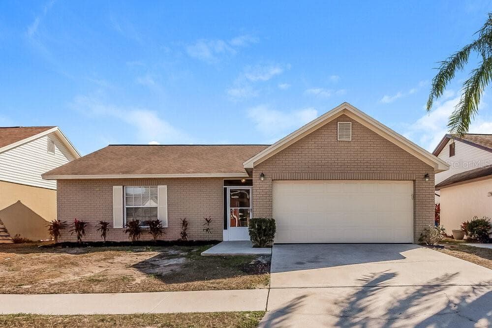 208 LOOKOUT DRIVE APOLLO BEACH, FL 33572