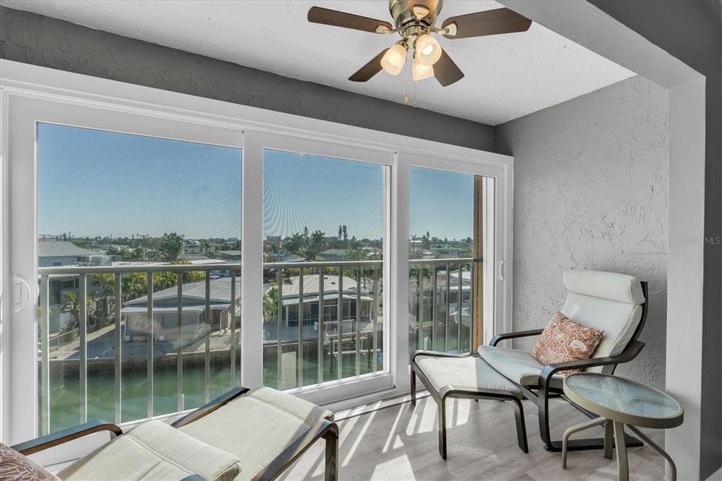 175 116TH AVENUE UNIT 302 TREASURE ISLAND, FL 33706