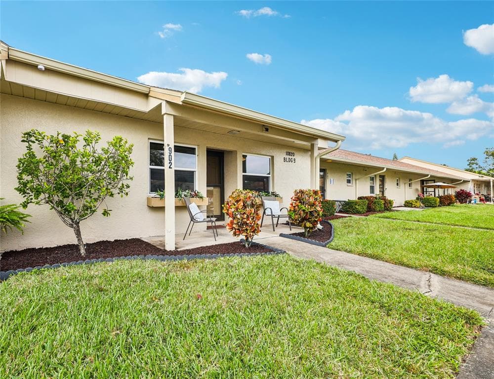 10820 43RD STREET N UNIT 902 CLEARWATER, FL 33762