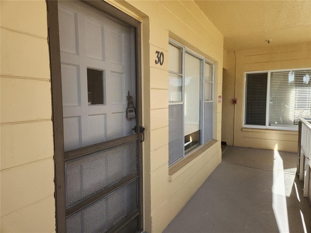 2402 ECUADORIAN WAY UNIT 30 CLEARWATER, FL 33763