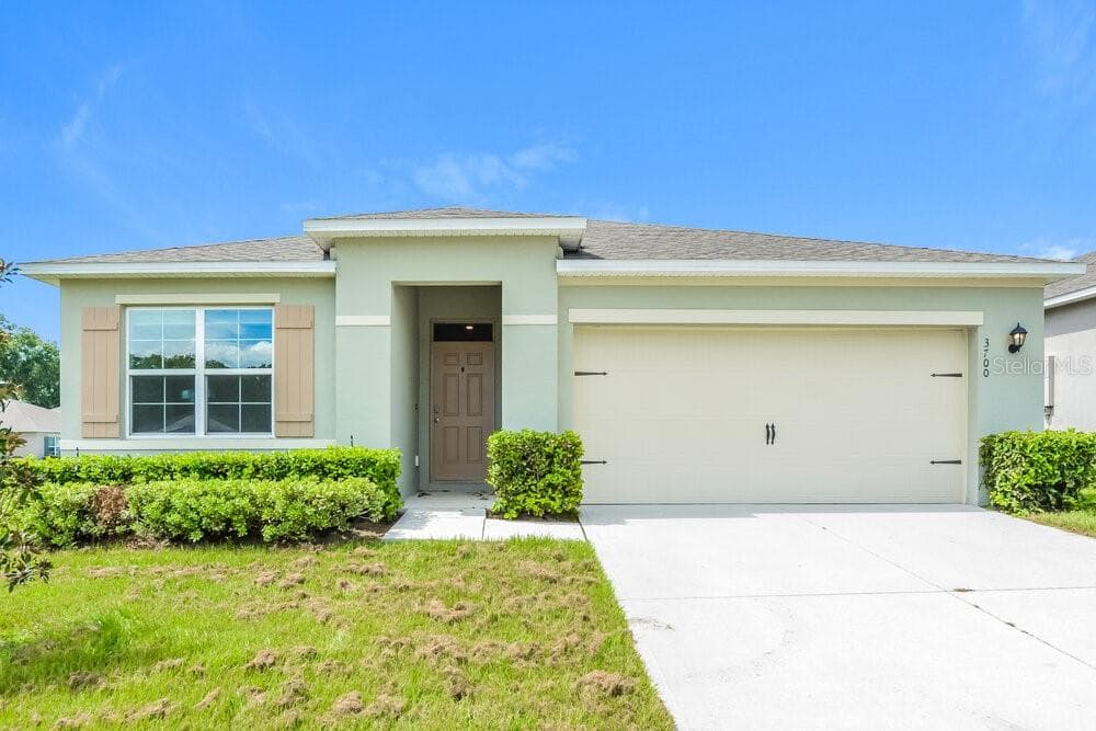 3700 HOLLY GROVE LANE MOUNT DORA, FL 32757