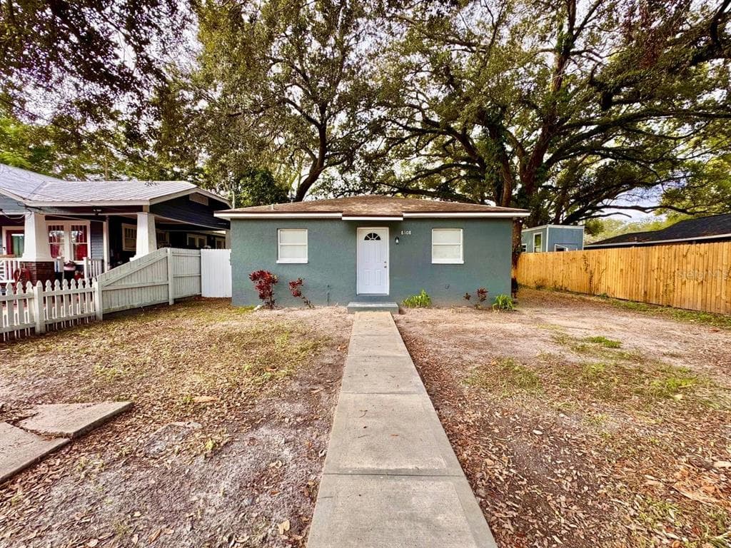 8108 N 11TH STREET TAMPA, FL 33604